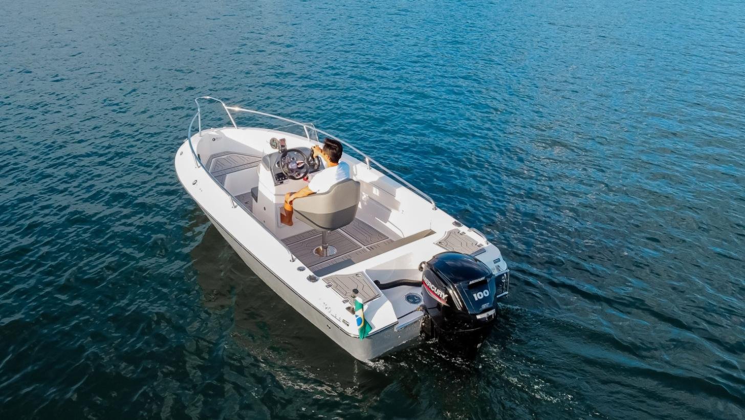 Lancha Ross Mariner C190 Versátile 19 pés