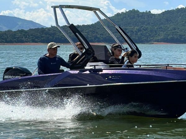 Lancha Ross Mariner SR170 Viper 17 pés